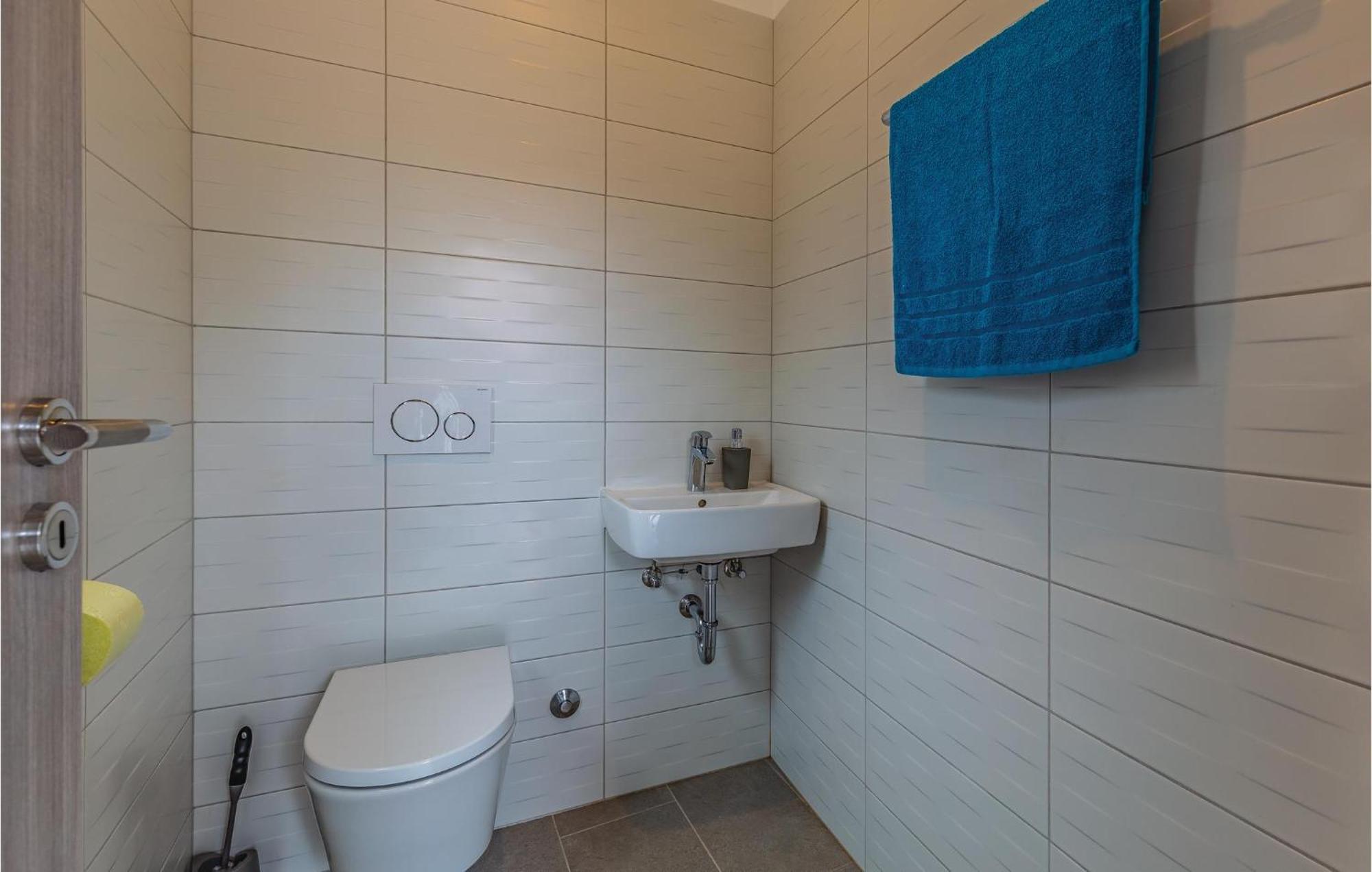 1 Bedroom Stunning Apartment In พูลา ภายนอก รูปภาพ